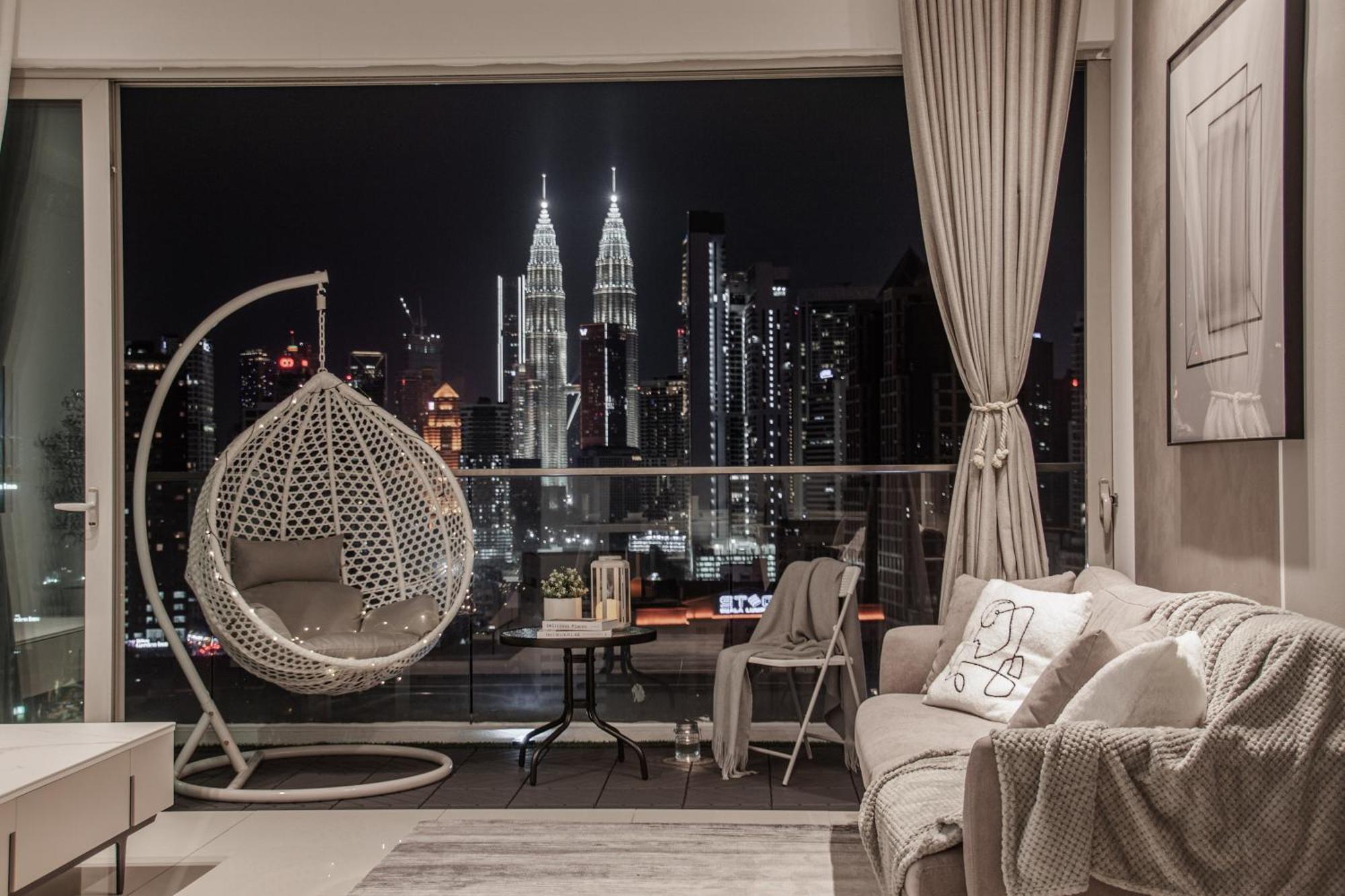 Naibnb In Regalia Residence Kuala Lumpur Exterior foto