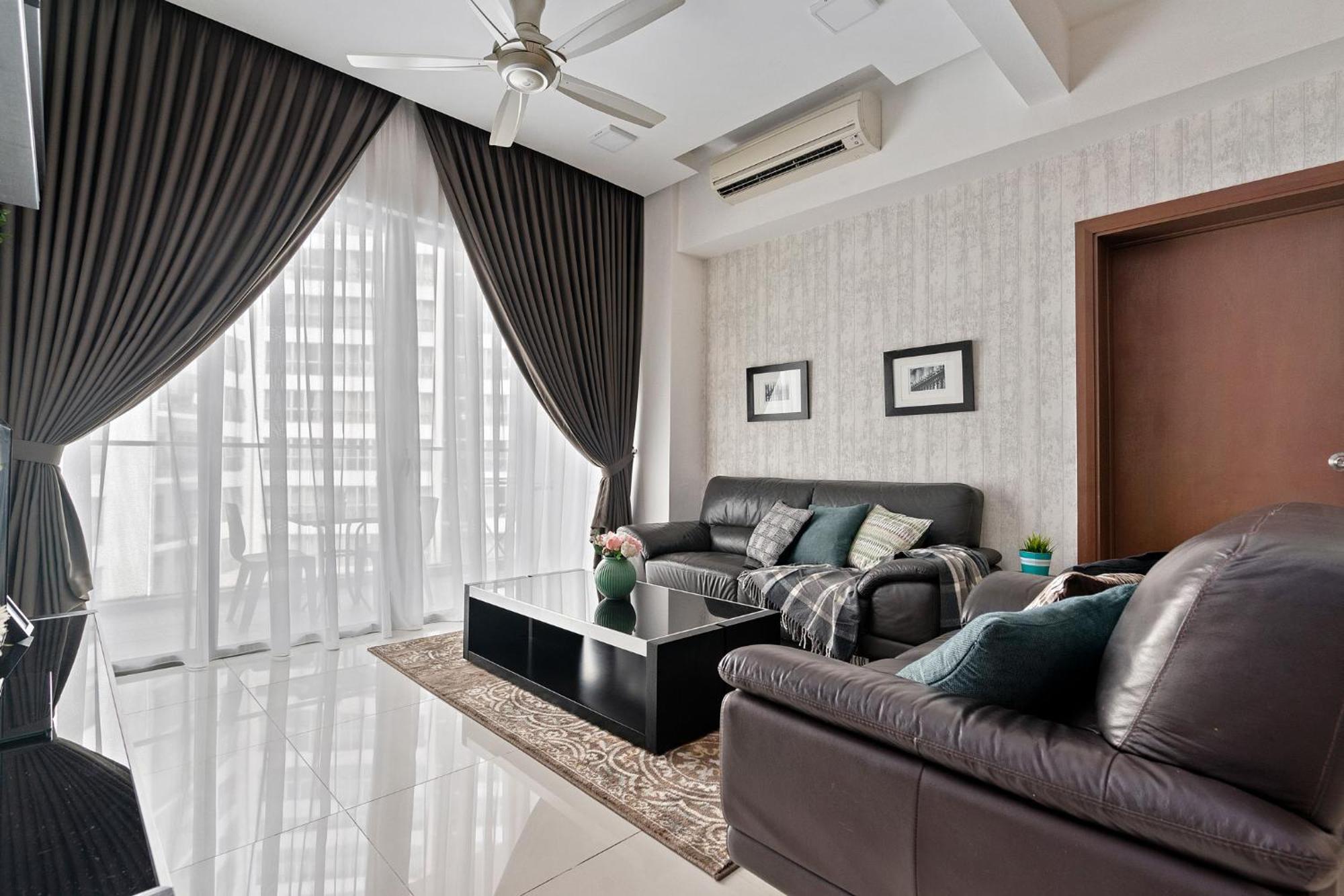 Naibnb In Regalia Residence Kuala Lumpur Exterior foto